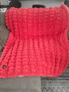 Minky Couture "Hugs" Blanket